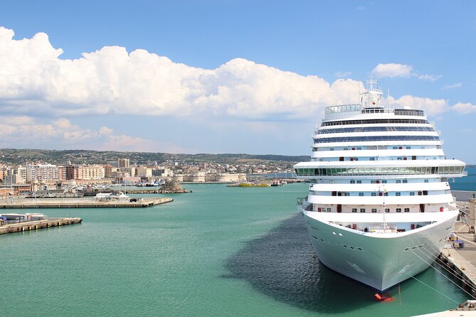 Shared Shuttle Transfer from Rome to Civitavecchia Port - What the pickup experience feels like in the real world
