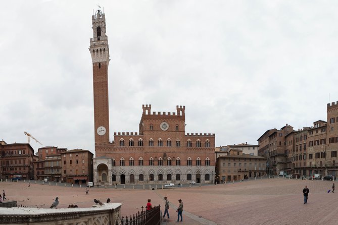 Siena and San Gimignano Day Tour from Rome - Torre del Mangia and Palazzo Pubblico: the best quick architecture fix