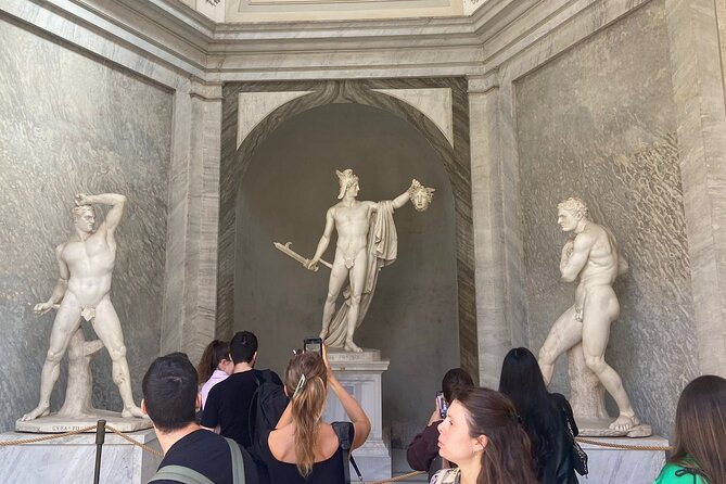 Sistine Chapel and Vatican Tour - Guide spotlight: what names like Juliana and Gabriel suggest