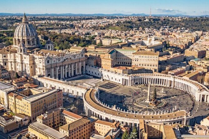 Skip The Line entry ticket Vatican Museums and Sistine Chapel - Sistine Chapel: Michelangelo, silence expectations, and the closure risk