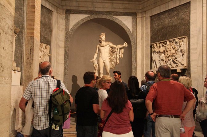 Skip the line - Private tour: Vatican Museums Sistine Chapel, - Sistine Chapel: what the guide adds (especially when it’s busy)