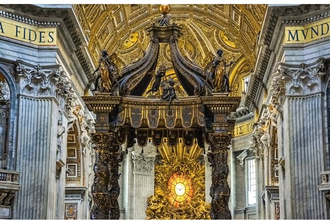 Skip the Line St Peter Basilica Papal Tomb Audio Guide with Water - Bernini’s Baldachin: The First Major Art Moment