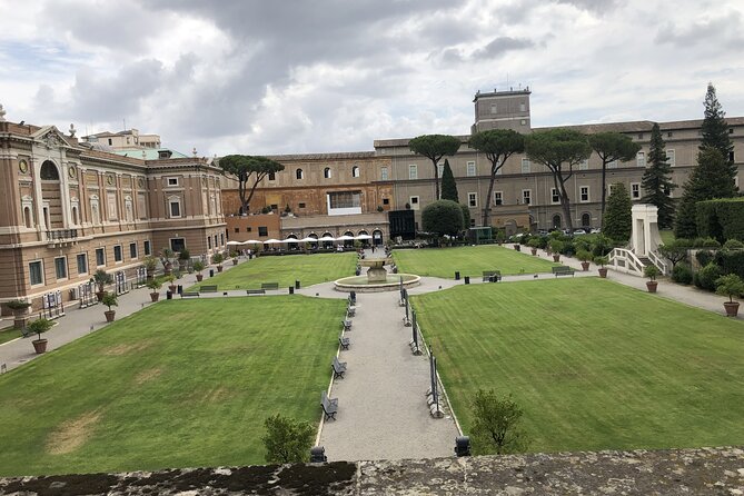 Skip the line Tickets to the Vatican Museums and Sistine Chapel - Stanze di Raffaello: the Raphael Rooms stop you shouldn’t rush