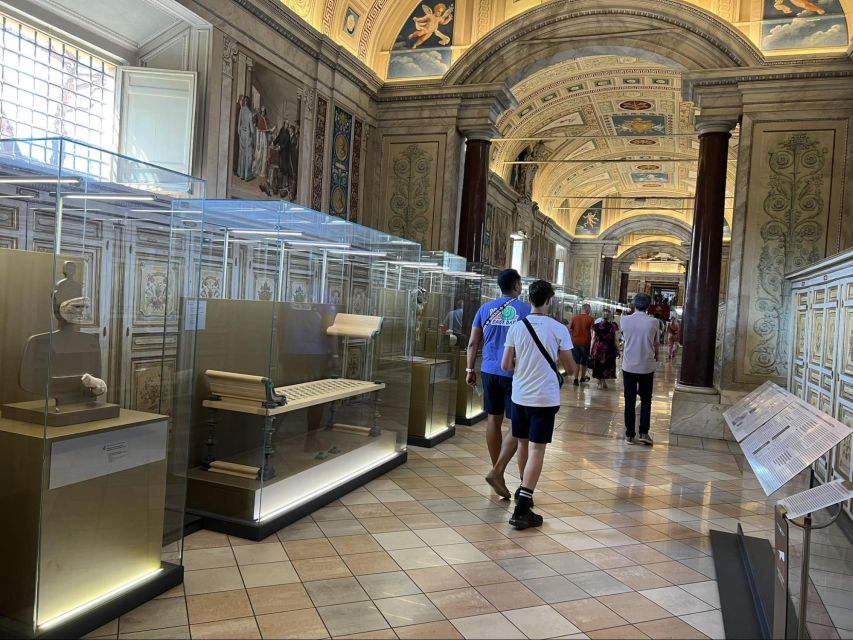 Skip-the-Line Vatican Museum, Sistine Chapel & Basilica Tour - Meeting point at Viale Vaticano and how the tour starts