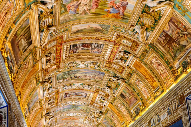 Skip the Line "Vatican Museums and Sistine Chapel" Tour. - Sistine Chapel: 30 minutes to look smarter, not longer