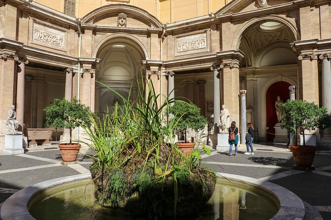 Skip-The-Line Vatican Museums, Sistine Chapel & Basilica Tour - The guide is the difference between seeing and understanding