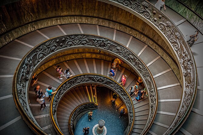 Skip the Line Vatican Museums & Sistine Chapel VIP Escorted Entrance - Sistine Chapel: the moments worth aiming for