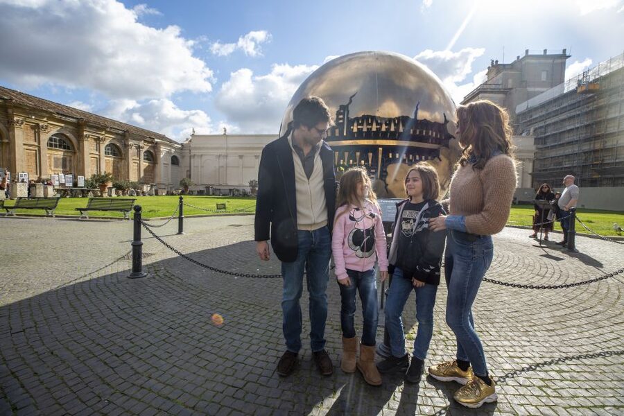 Skip-the-Ticket-Line Kids Fun Sistine Chapel & Vatican Tour - Key highlights to look for