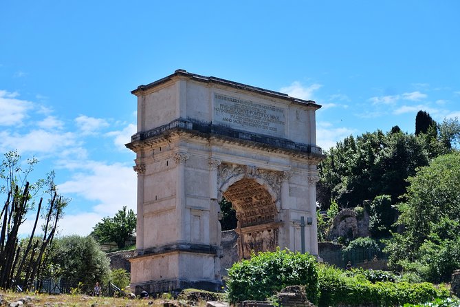 Small Group Colosseum, Roman Forum & Palatine Hill Tour - Stop 3: Palatine Hill’s Legends and the Imperial Stronghold