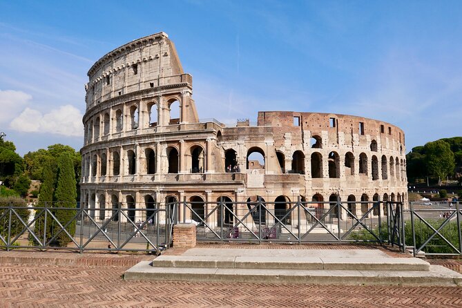 Small-Group Guided Tour of the Colosseum with Roman Forum - Small-Group Reality: Up to 25, Sometimes Much Less
