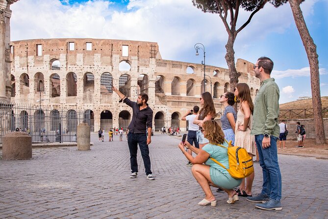 Small Group Tour of Colosseum and Ancient Rome - Palatine Hill: Imperial Villas, Gardens, and Domitian’s Viewpoint