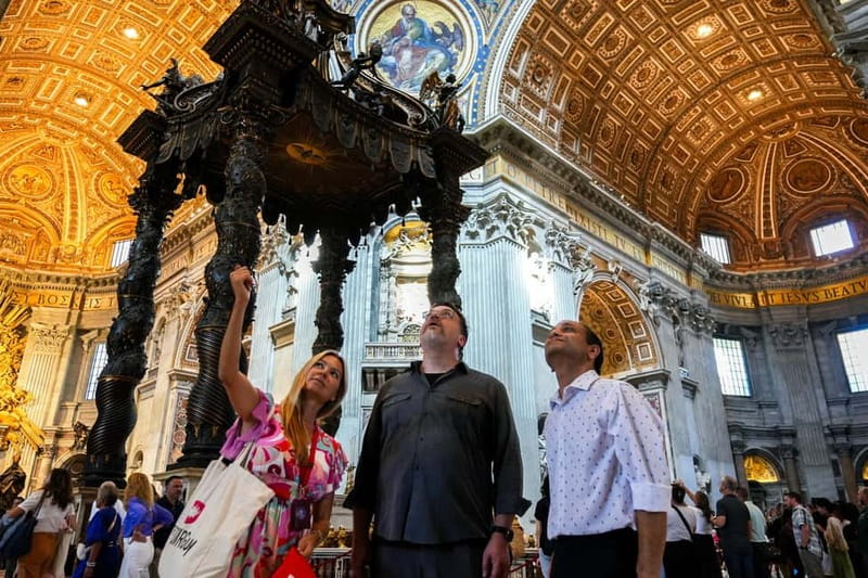 St. Peter's Basilica and Holy Door Jubilee Express Tour - Down in the Vatican Grottoes: Papal Crypts in 10 minutes