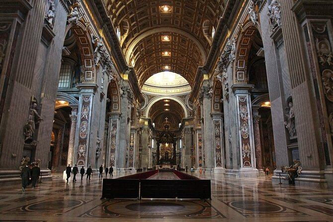 St. Peter's Basilica and Papal Grottoes Guided Tour - St. Peter’s Square: Bernini’s visual effects you can actually notice