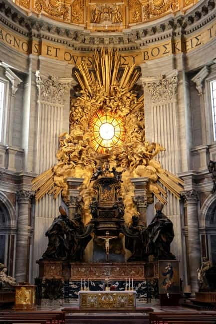 St. Peter's Basilica Entrance Tickets - What You’ll Notice Most: Michelangelo and Bernini in the Room