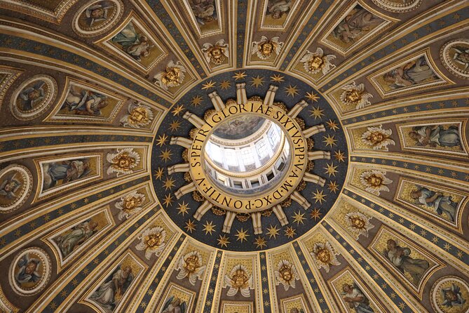St. Peter's Basilica Reserved Entry with Audioguide - Security first: where most delays really happen