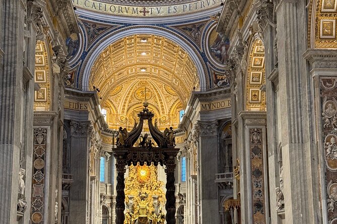 St. Peter's Semi-Private Tour (small groups) - Entering the Basilica: a guided route that avoids the guesswork