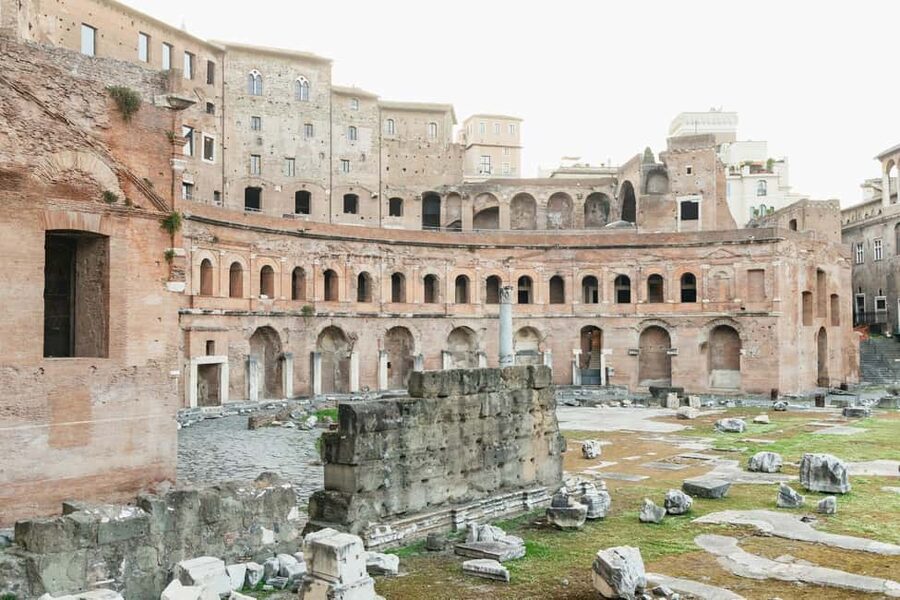 Sunrise in Rome: Small Group E-Bike Tour & Italian breakfast - How the guide keeps the ride smooth (and less stressful)