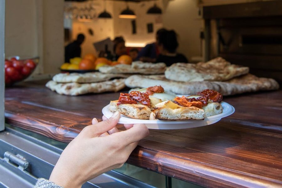 Taste of Tuscany: Food & Wine tour with Florentine Cuisine - Stop 1: Schiacciata Passera and the first Tuscan bite