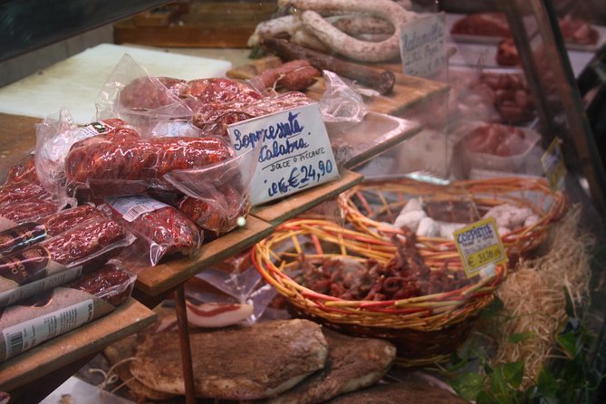 Tasty Trastevere Street Food Tour in Rome from Tiberine Island to Ponte Sisto - Price and Value: Is $54.22 a Good Deal?