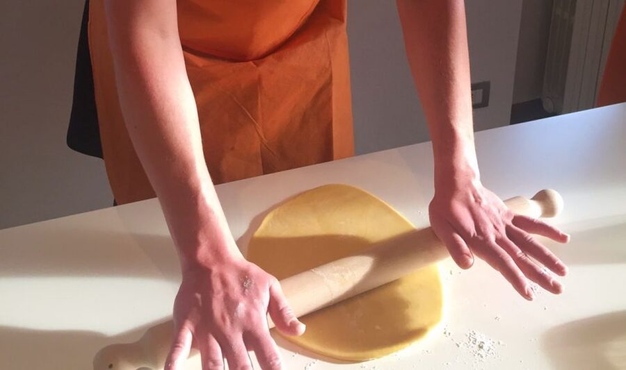Testaccio: Home Cooking Cacio e Pepe, Amatriciana, Carbonara - A 3.5-hour plan that goes from dough to dinner