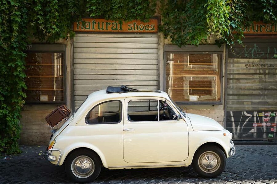 Timeless Rome: A Journey in a Vintage Fiat 500 - Professional photoshoot included: how to prep for your best results
