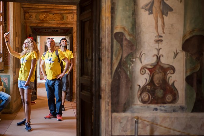 Tivoli Full Day Trip from Rome: Hadrian's Villa and Villa D'Este - Pace and group size: what the day feels like