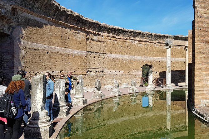 Tivoli Villas Full Day Trip From Rome with Lunch - Getting there: Castro Pretorio meeting point reality