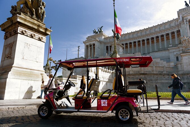 Tour of Rome in Golf Cart: Seven Hills of Rome - Piazza Venezia: where the tour sets your bearings