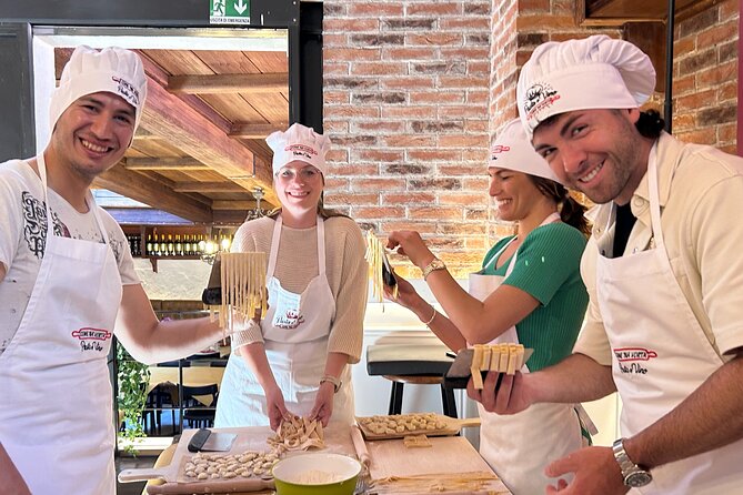Traditional Cooking Class with Wine Pairing in Rome - Getting There in Santa Dorotea and Planning Your Timing