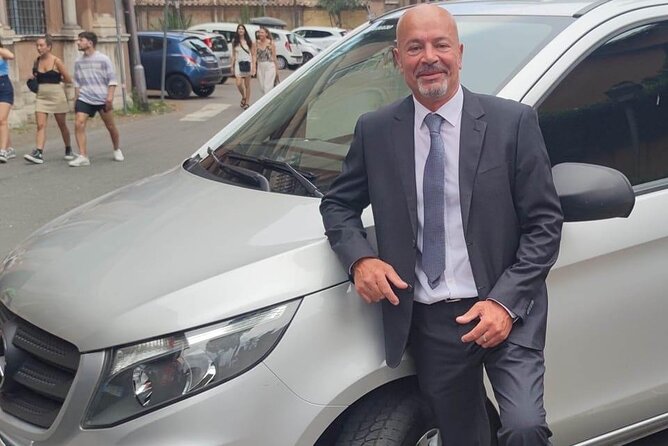 Transfer Civitavecchia Cruise Port>Rome/FCO/or Private Revers - Meeting the Driver Where the Ship Lets You Out