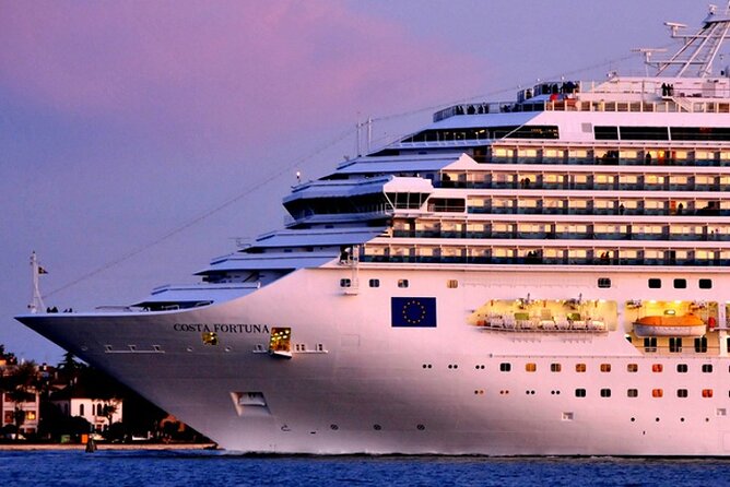 Transfer Civitavecchia Cruise Port>Rome/FCO/or Private Revers - The 70 km Ride: Forte Michelangelo, a Coastal Glimpse, Then Motorway Straight In