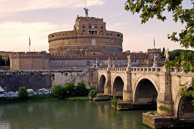 Transfer Fiumicino Airport from/to Vaticano shuttle bus - Where it picks you up and drops you off (Termini, Vatican, Aurelia, T3 stall 16)