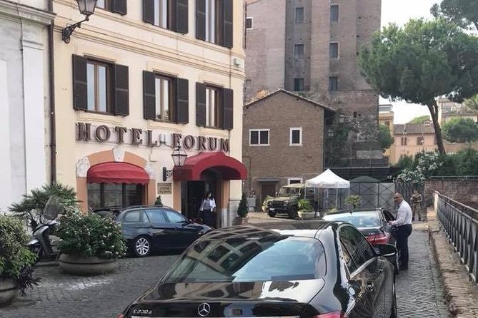 Transfer from Rome to the Port of Civitavecchia - Private transportation comfort: groups, bags, and “easy start” energy