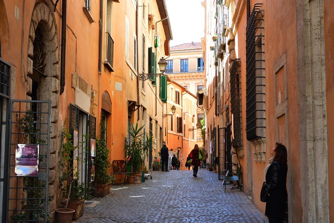 Trastevere and Rome Jewish Ghetto Small Group Walking Tour - Trastevere Finale at Piazza Trilussa: Where Tradition Meets Great Food