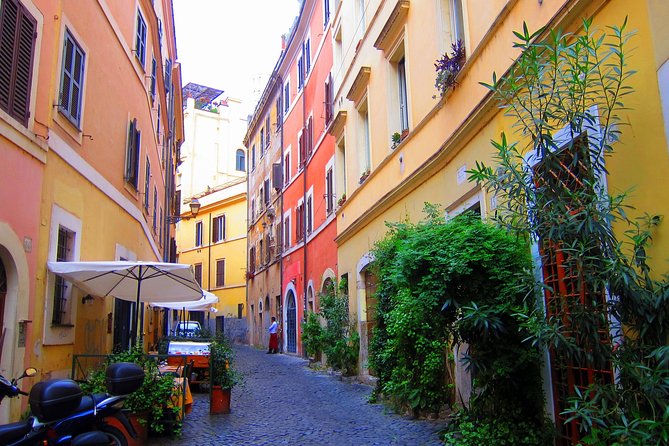 Trastevere and Rome's Jewish Ghetto Half-Day Walking Tour - Tiber Island and the synagogue exterior: good views, careful expectations