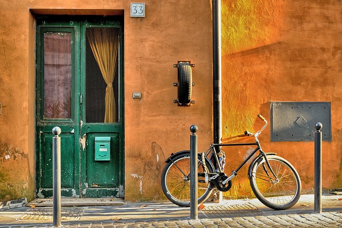Trastevere and Rome's Jewish Ghetto Half-Day Walking Tour - Piazza Mattei and Fontana delle Tartarughe: pretty landmarks with real backstory