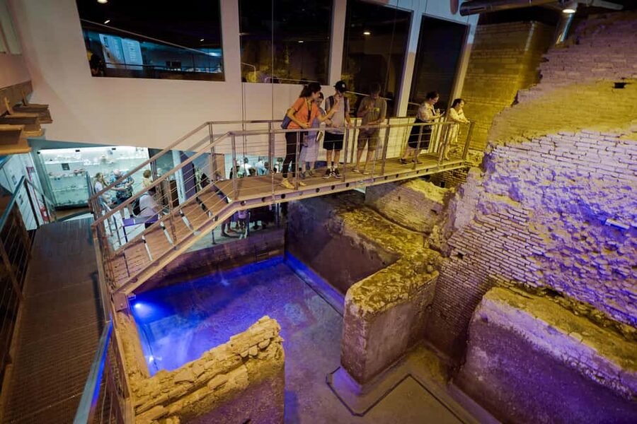 Trevi Fountain Underground Aqueduct and Spanish Steps Tour - Walking From Piazza di Spagna: where the story starts