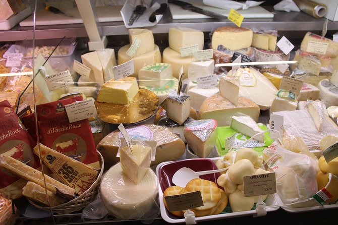 Twilight Local Food, History and Hidden Places - Piazza Navona: Limoncello Toast and Tiramisù by the Fountains