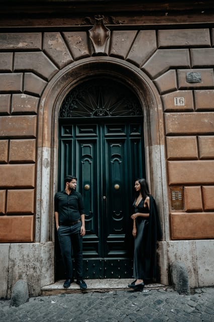 Unique Rome Photographer - Small Details That Make the Photoshoot Feel Easy