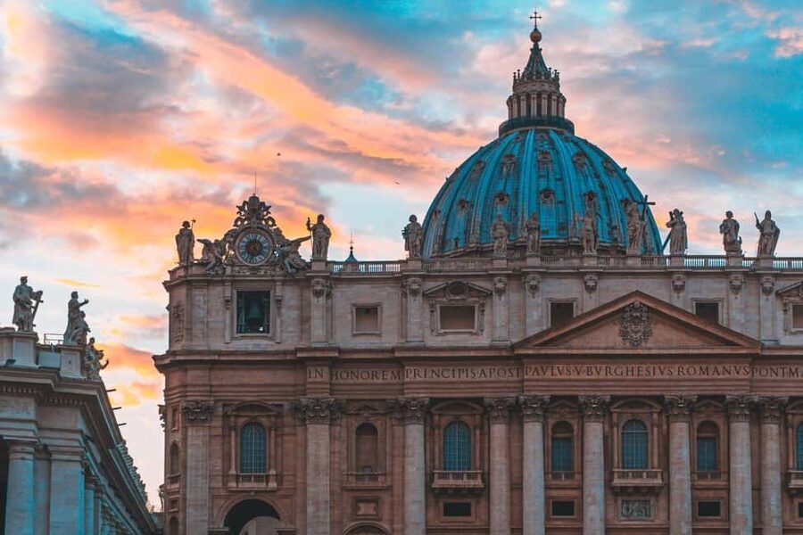 Vatican: Access at the Official St. Peter’s Basilica Tour - Why one hour is enough when you’re guided well