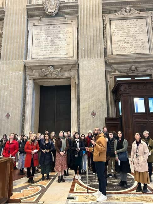 Vatican: Access at the Official St. Peter’s Basilica Tour - Vatican Grottoes and the Papal Tombs: the quieter, heavier part
