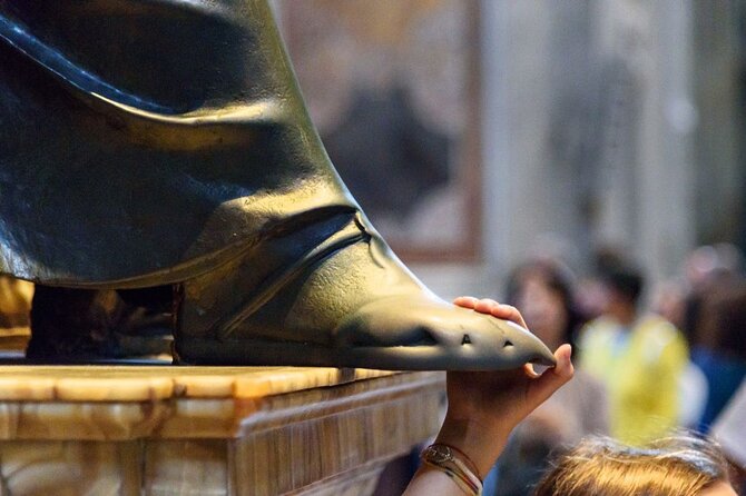 Vatican and Vatacombs Tour: Treasures of the Sistine Chapel - Sistine Chapel: seeing Michelangelo with an actual plan