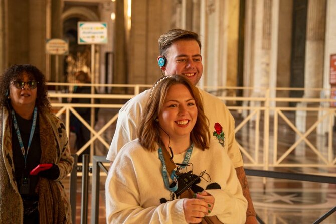 Vatican and Vatacombs Tour: Treasures of the Sistine Chapel - Meeting point, dress code, and what to bring