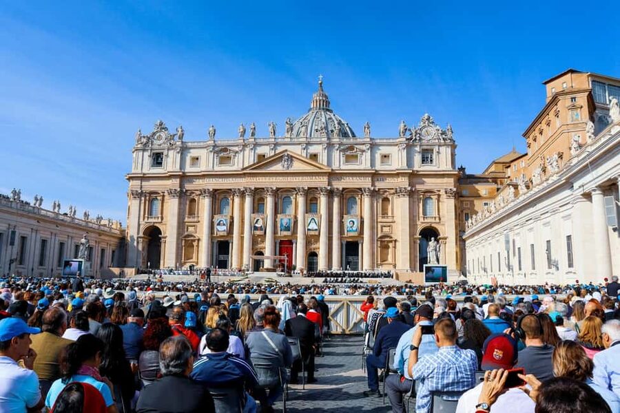 Vatican City: Papal Audience with Guide and Ticket - St. Peter’s Square vs. Paul VI Audience Hall: Where You’ll Actually Watch