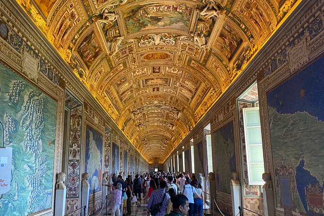 Vatican Early Tour: Museums & Sistine Chapel Guided Tour - Meeting point at Vatican Museums and what to wear