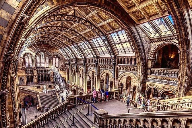 Vatican Family Tour (vip entrance) Story Telling guides - VIP entrance at Viale Vaticano: start fast and stay sane