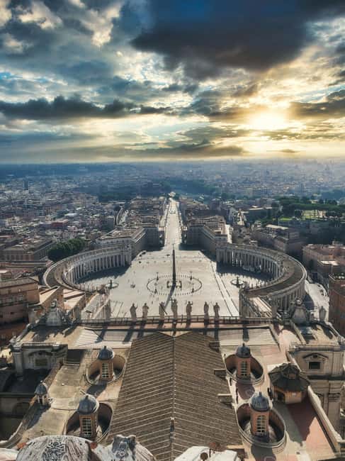 Vatican Full access: St.Peter's Basilica, Dome, Tombs+Audio - From Dome back to the Basilica: how the self-guided route actually works