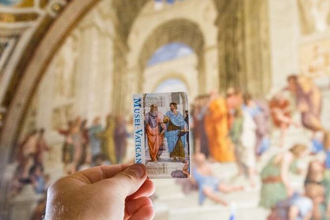 Vatican : Guided Tour Vatican Museums and Sistine Chapel - Priority entrance and the meet-up point: where this tour saves you time