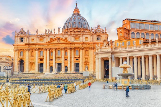 Vatican Museum and Sistine Chapel Skip-the-Line Guided Group Tour and tickets - Sistine Chapel in about 60 minutes: see The Last Judgment, keep quiet