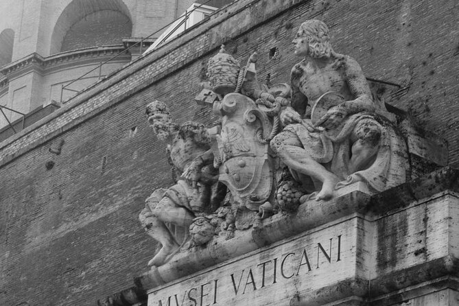 Vatican Museum and Sistine Chapel Sunday Tour - How the guide and radios change everything in a crowd
